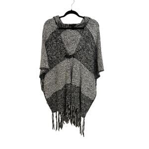 Steve Madden Poncho Womens OS Marled Knit Hooded Ruana Black White Fringe